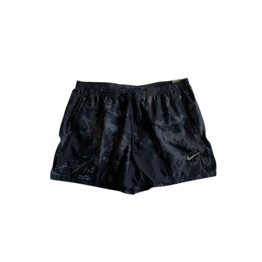 Nike Short Run Division Stride XL