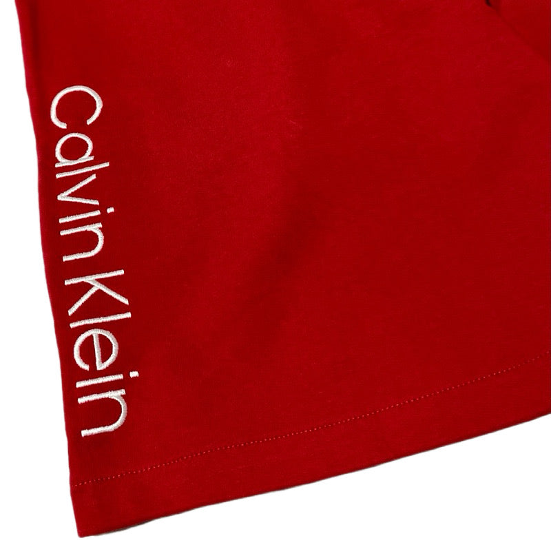 Calvin Klein Short rojo XL 26% OFF