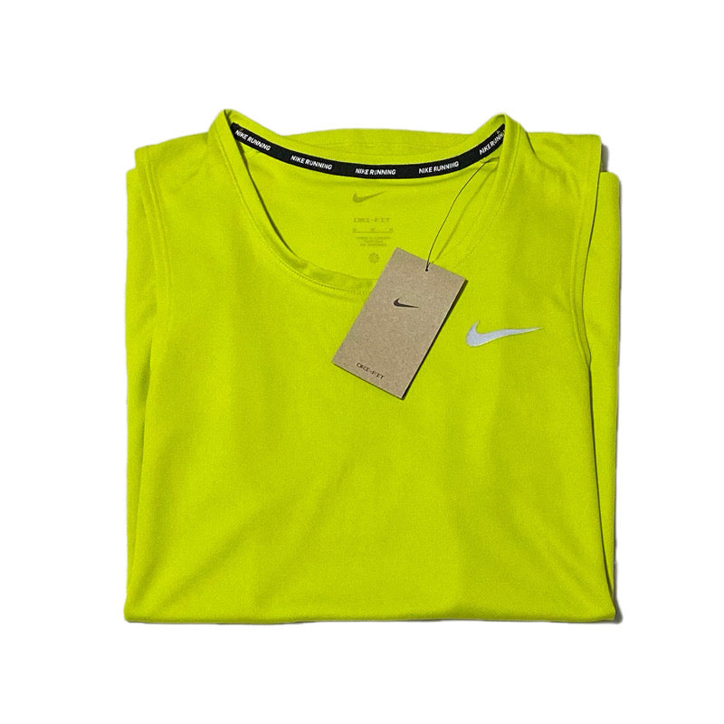 Nike Polera Running Dri-FIT Miler M 29% OFF